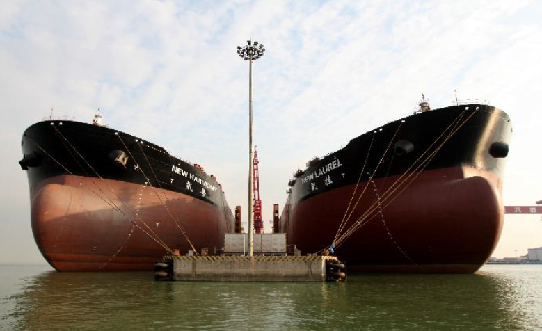 中国最牛的油轮装载力堪比6000节火车绕赤道1圈不用加油