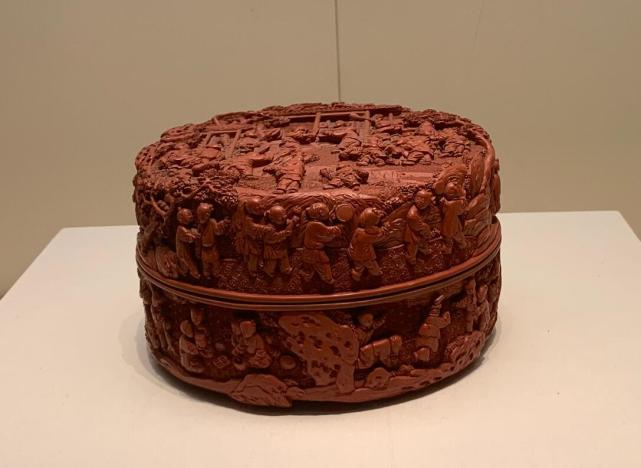 看见文物|通体雕有一百个童子的宝盒,你见过吗?