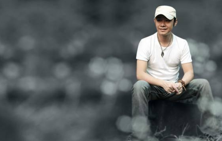 都很费力,想要教她唱歌也是很麻烦的事儿,秦望东看出了刀郎的担忧