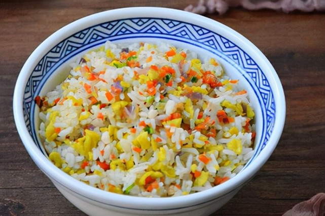 米饭的n种做法第399课五彩八宝炒饭