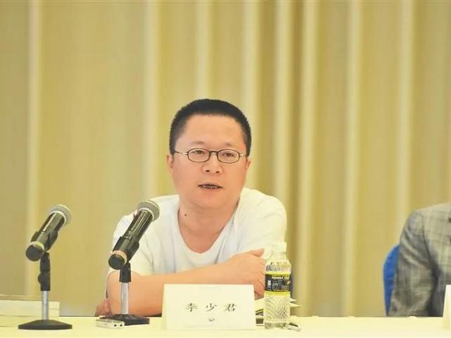 诗刊主编李少君的长篇大论却揭了诗坛的老底儿