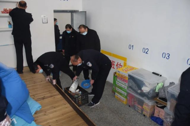 太和县人民检察院驻所检察室同太和县看守所开展安全大检查并召开所情