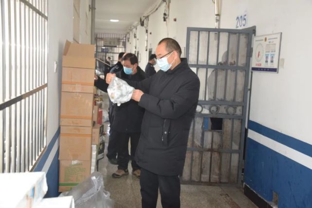 太和县人民检察院驻所检察室同太和县看守所开展安全大检查并召开所情