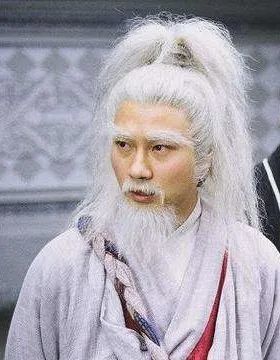 黎耀祥饰演"老顽童".·黎耀祥天安门广场.