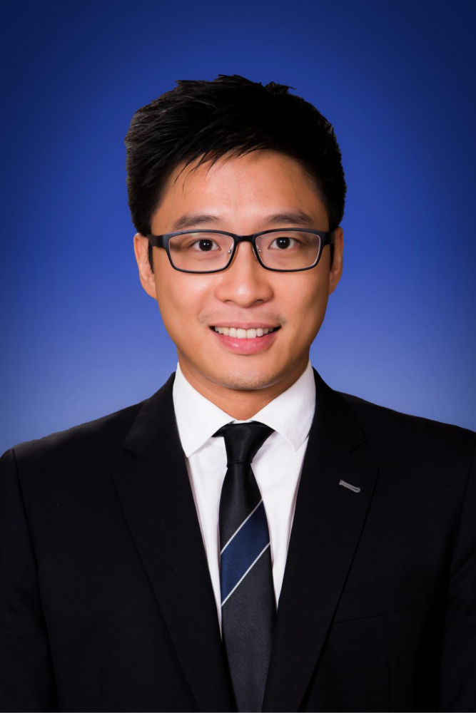 霍启山全方位解决香港融入国家发展大局困难把握新征程下带来的发展