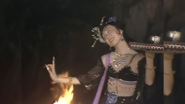 三人的完美配合,成功演活了黑狐精,黑狐精也成为了西游记里最性感