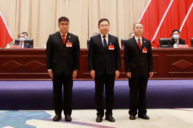 陈之远,李四海,王帝,崔锋,周刚当选为桓台县人民政府副县长李向东当选