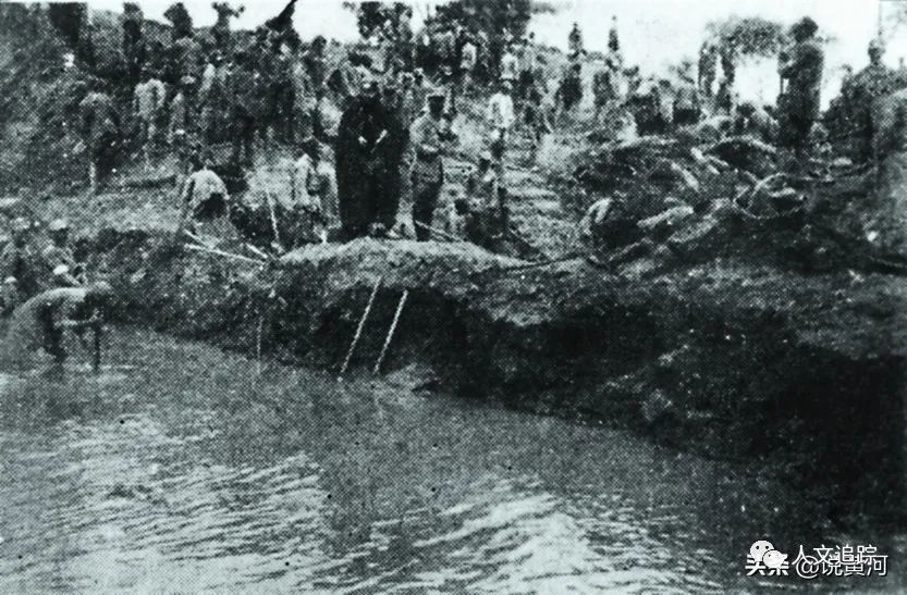 相繼實施了黃河趙口,花園口決堤,以水代兵,在一定程度上實現了阻敵沿