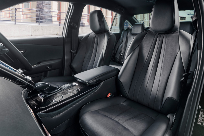 现可预订一汽丰田确定引入15代皇冠搭35l8at或售35万起