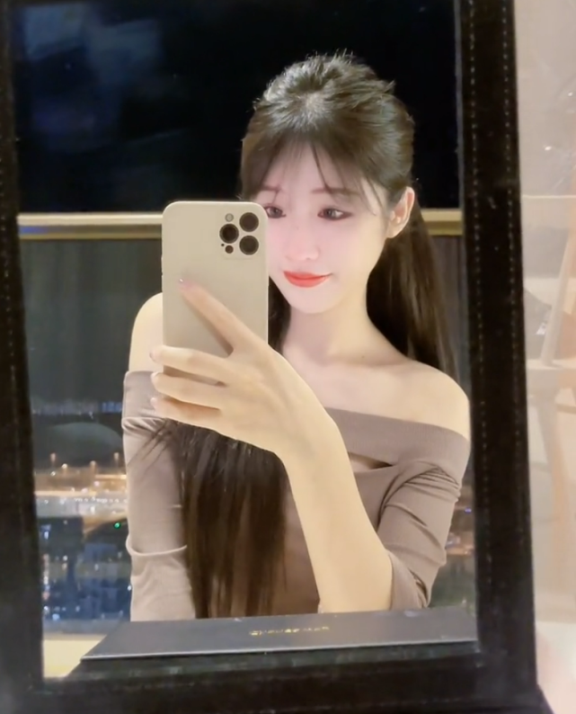 说好的年后见一晃近两年,斗鱼米儿不直播,粉丝留言给个准信儿