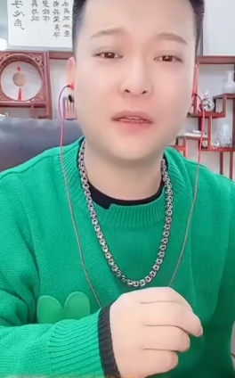 是女,有些人就是不懂装懂,硬问扯犊子,带个话题听个笑话磕碜磕碜人家