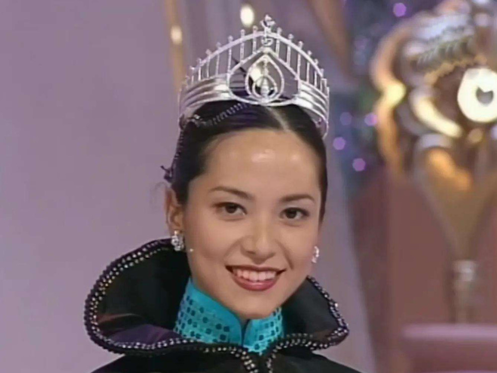 港姐郭羡妮两次恋上人夫,败光好名声,下嫁河南穷指导翻盘逆袭插图2