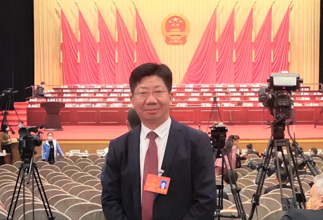 省人大代表陈明华建议:完善政策措施 优化乡村产业发展环境