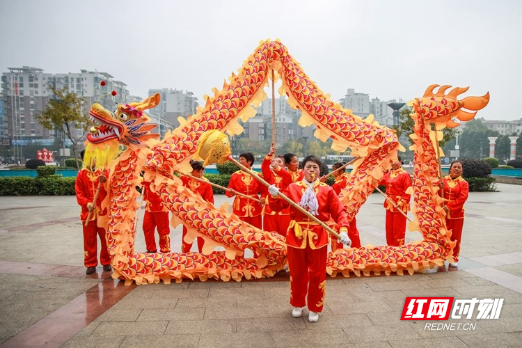 新春走基层丨湖南蓝山排练舞龙迎新春组图