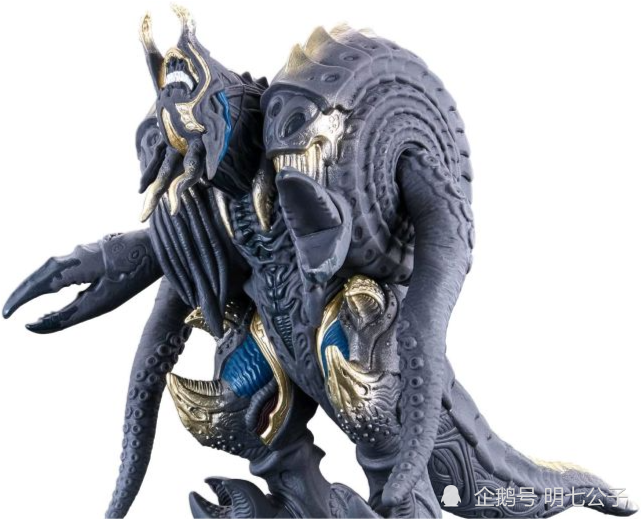 特利迦奥特曼达贡希特拉姆以红眼形态复活胜利队被他们入侵