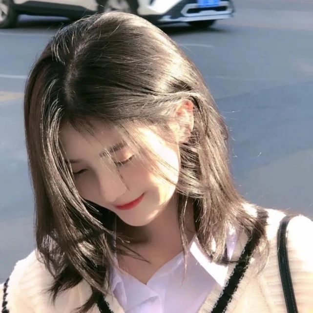温柔干净阳光女生头像ins高级质感