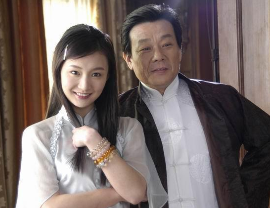 这个人就是寇世勋,他曾经出演过多部电视剧,而且在电视剧