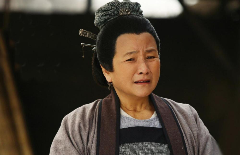 当代佘太君培养出一支杨家将七个儿子均为国牺牲