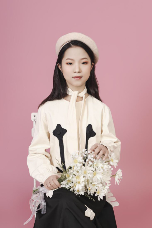 超人气冠军---张艺馨