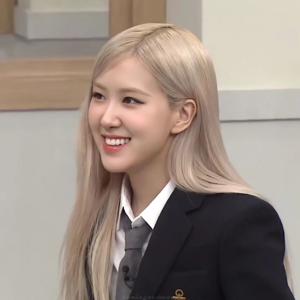 0302012021-08-28【on the ground】打歌舞台 ||朴彩英rosie关注这个