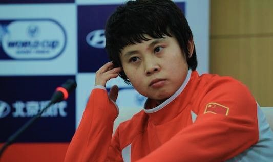 2003年,首次参加世界锦标赛的王濛与老队员杨扬,王春露,付天余一起,拿