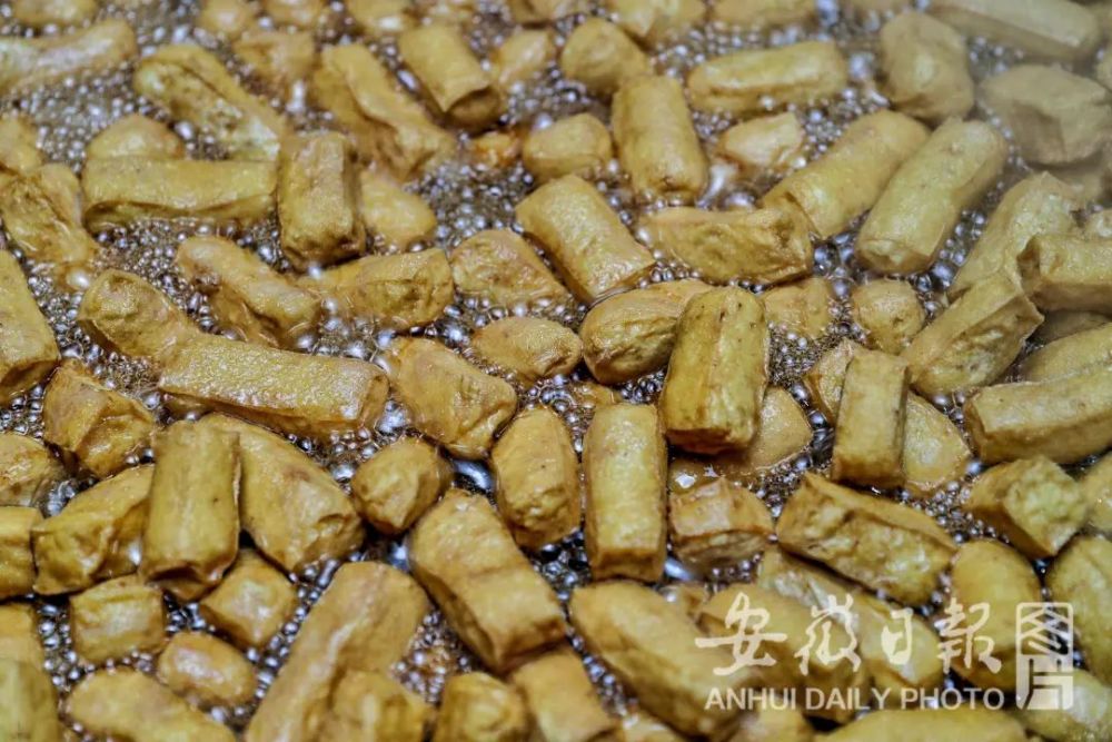 外媒看枞阳非遗坊项铺生腐