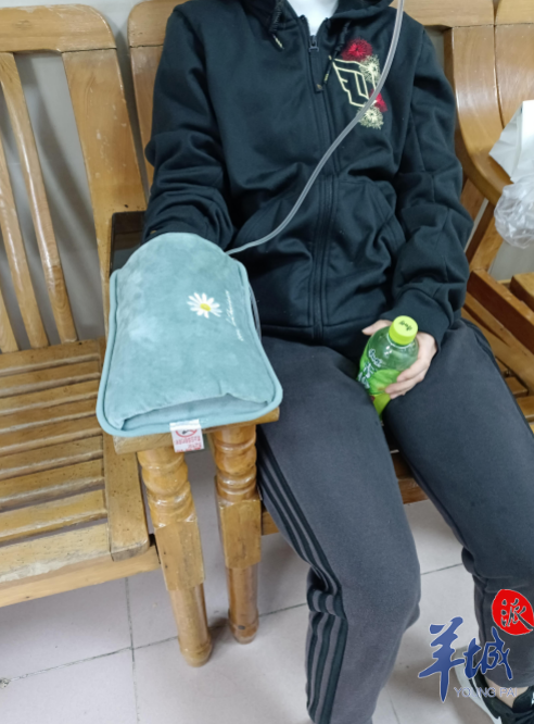 广州这家医院为输液患者提供暖水袋