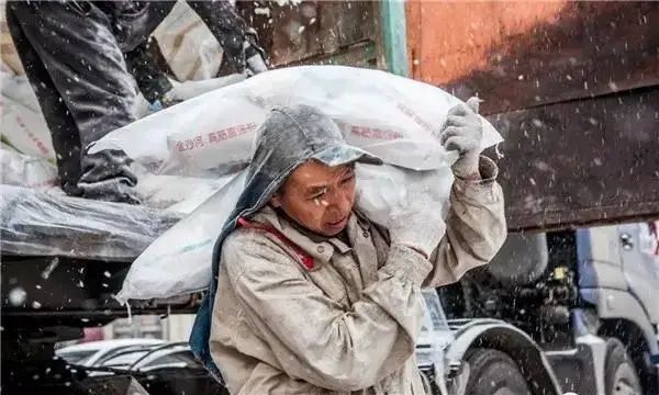 麻绳专挑细处断厄运专找苦命人流调报告最辛苦的人不需要可怜