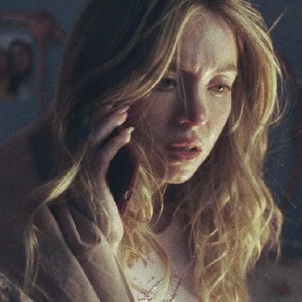 亢奋头像|逃避还是救赎._腾讯新闻