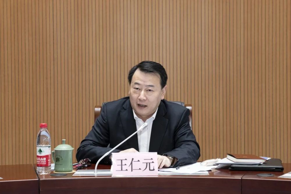 省卫生健康委主任王仁元一行调研省疾控中心_腾讯新闻