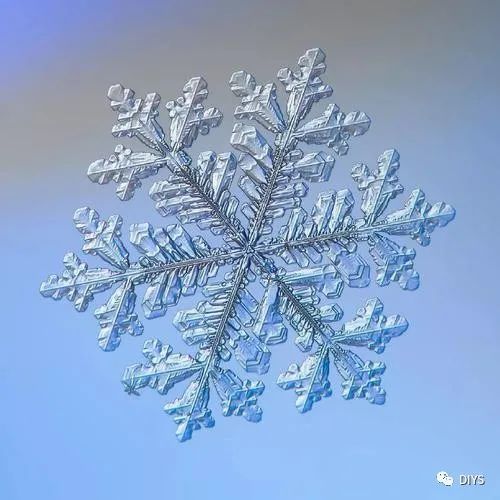 "手工剪纸"美丽的"雪花"图案!