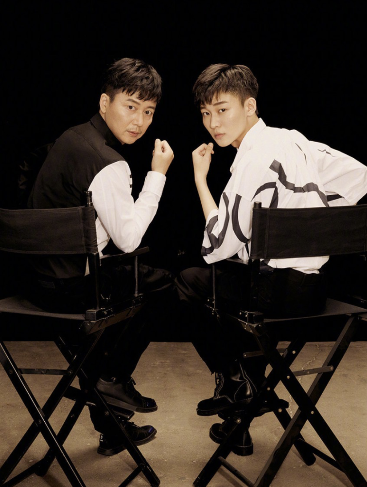 刘奕君摸小鲜肉刘怡潼引热议两人幽默回应亲子关系闹乌龙