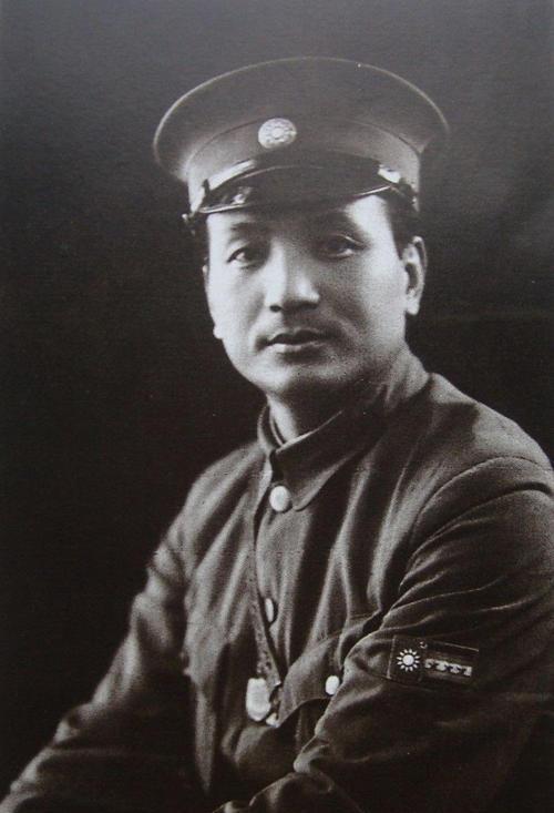 汪伪政权总管家45年被军统诱捕中枪后却做出一诡异动作