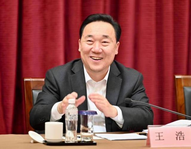 图/浙江新闻客户端王浩简历王浩,男,汉族,1963年10月生,山东单县人