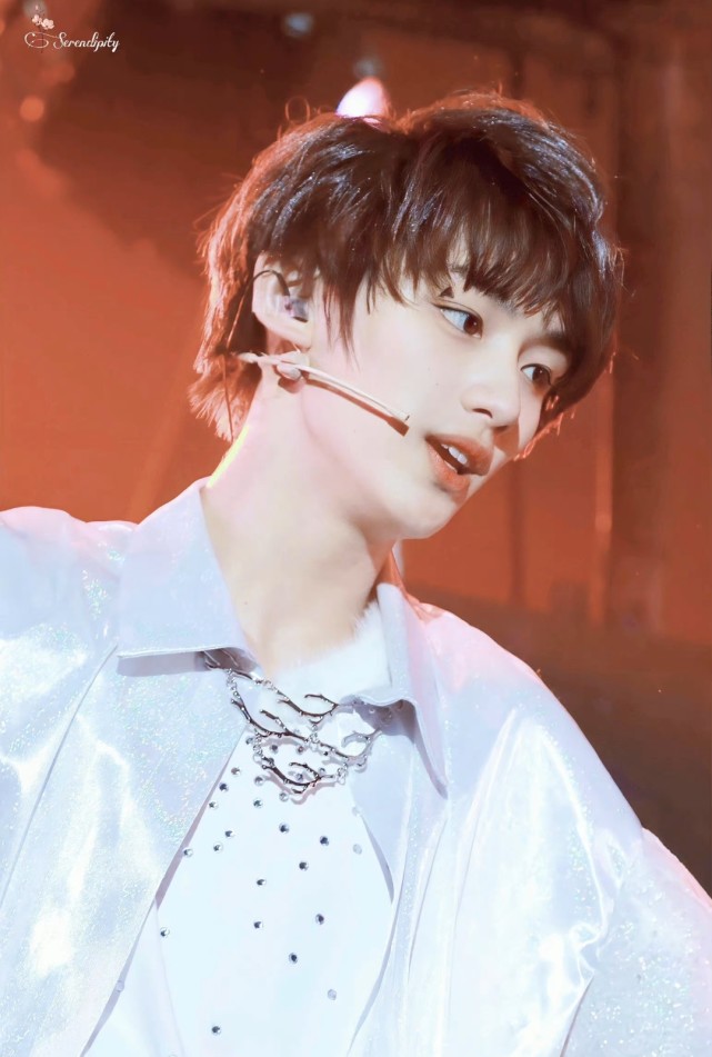 时代少年团-丁程鑫 高清图片来啦