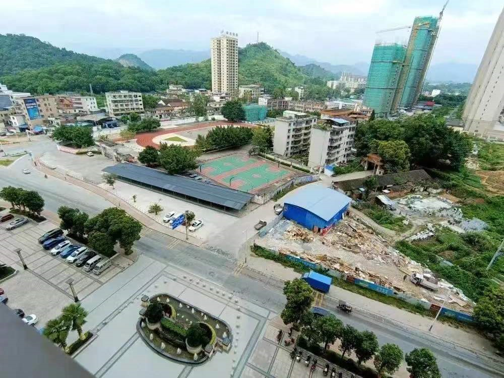 乐昌市第四中学与广东北江中学组建联盟型教育集团置业宏大书香萦绕