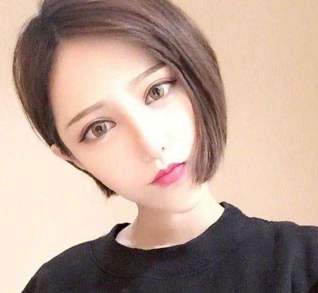 看多了小脸蛋尖下巴女星,《完美伴侣》中两位大脸女主看着太舒服_腾讯