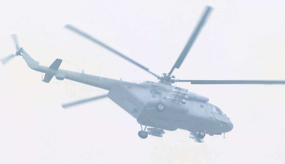 作为我军第一款战斗搜救直升机,米-171sh是相当合格的:机头下方安装了