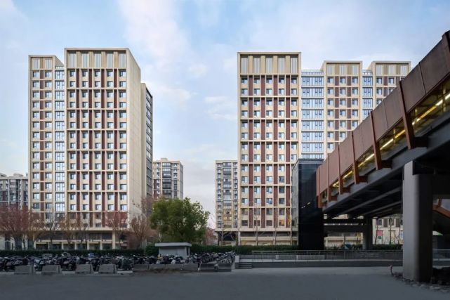 公建化立面:精细化住宅设计(tod开发模式)