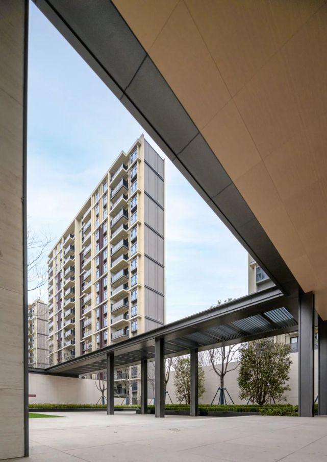 公建化立面:精细化住宅设计(tod开发模式)