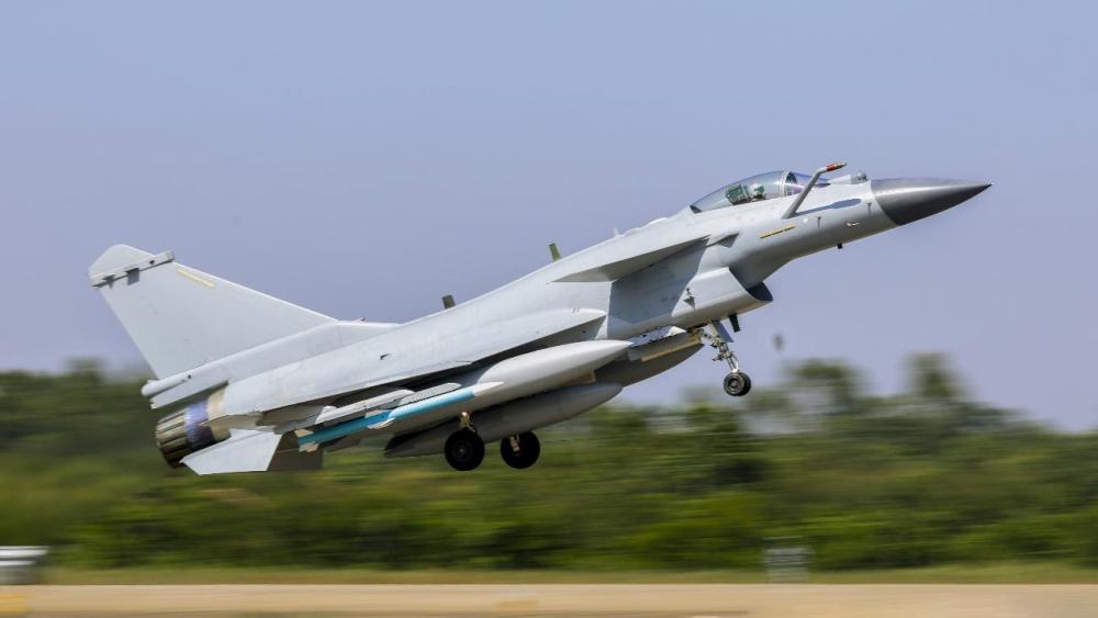 史无前例原本代号歼11c的中国首款舰载机为何后来变成歼15