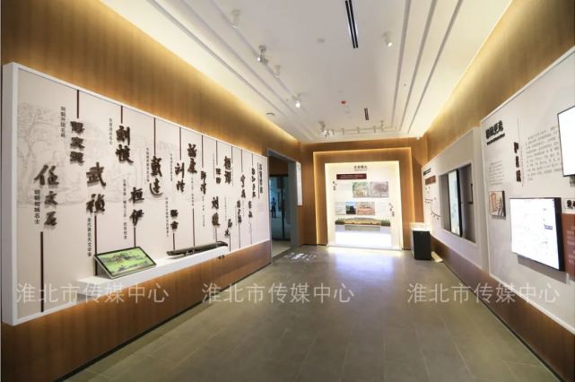 在设计上,城市展示馆以淮北的城市建设与发展为主线,分为印象,历史