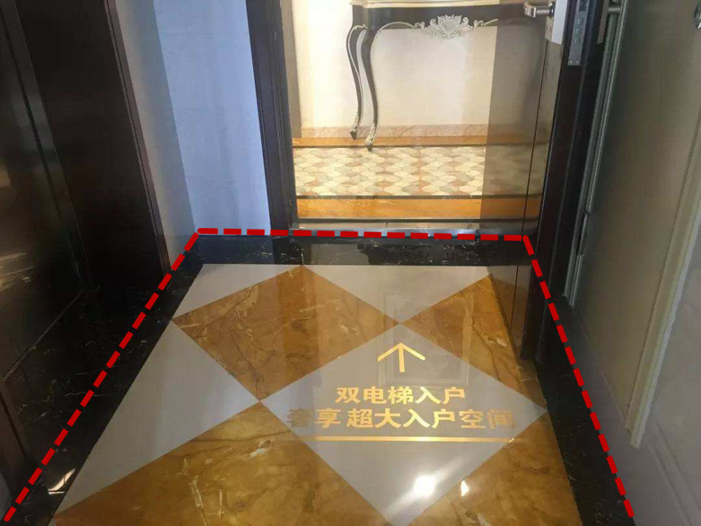 一梯两户不如两梯两户电梯直达入户门口放鞋柜物业管不着