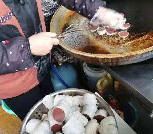 身在河南的你绝对没吃过的安阳黑暗料理煎灌肠