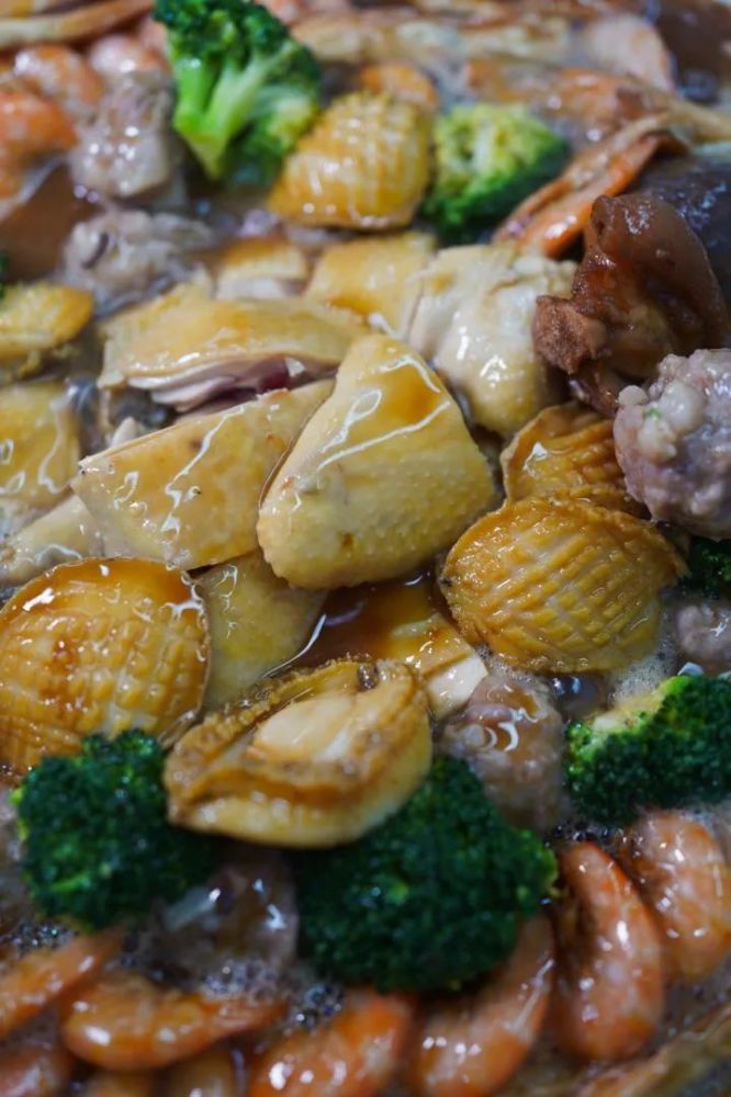 年夜饭来一盆发财大盘菜,每一口都是新年里的好彩头_腾讯新闻