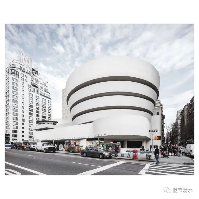 纽约古根海姆博物馆——是展览馆也是艺术品