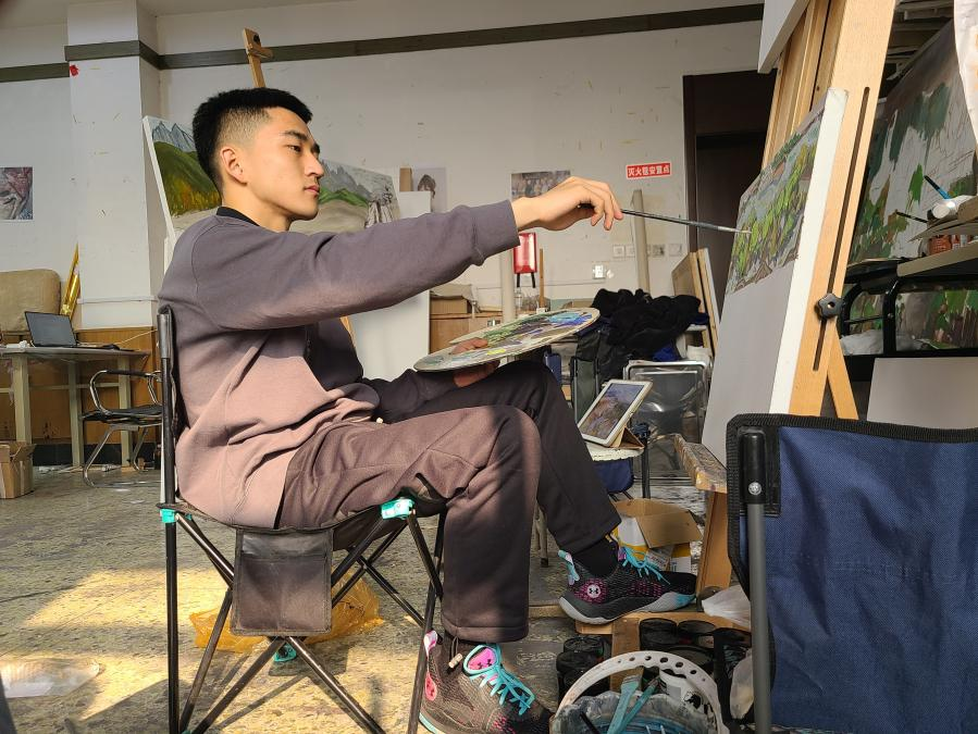 艺术学院榜样的力量15杨嘉乐