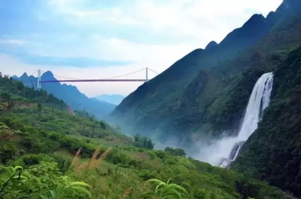 关岭:凝心聚力谋发展 追赶跨越谱新篇