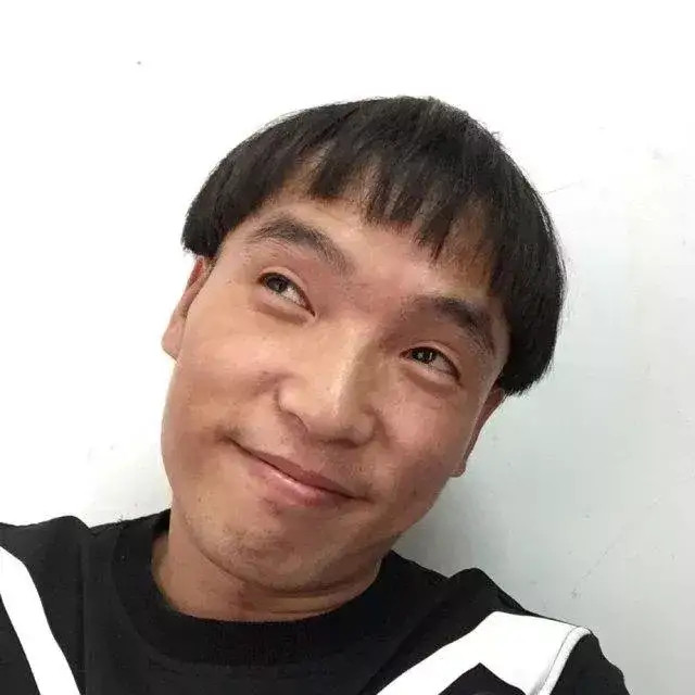 宋小宝已经长得非常磕碜了没想到他小舅子更磕碜