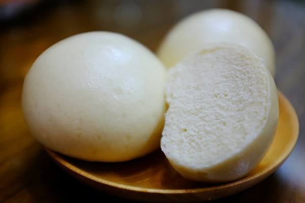 剩馒头别再扔掉了教你家常炒馒头的做法酥脆松软又可口喷香美味早上发